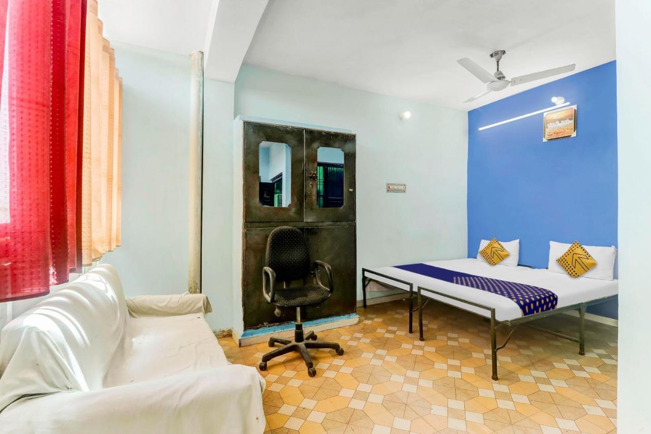 Spot On 81122 Saket Honest Hotel Ayodhya Exterior photo
